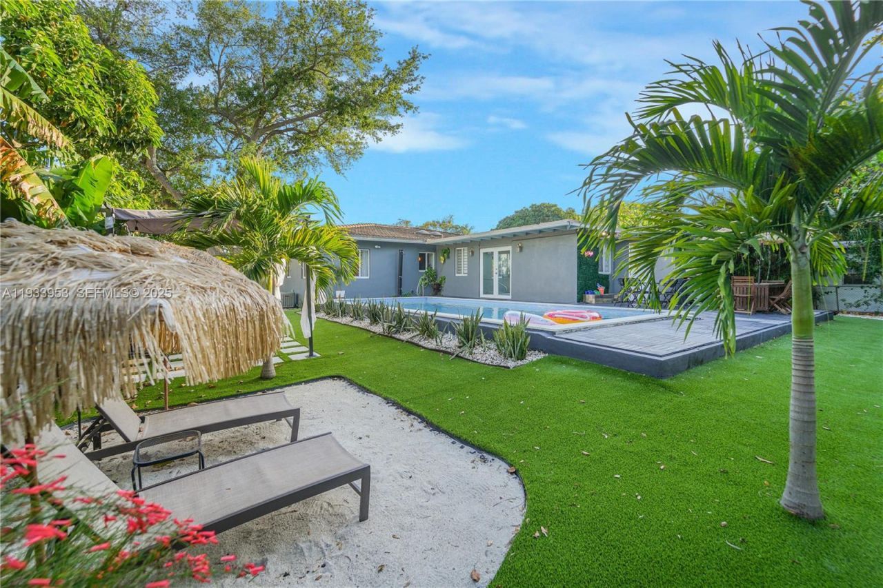 65 NW 116th St, Miami, FL 33168 Photo