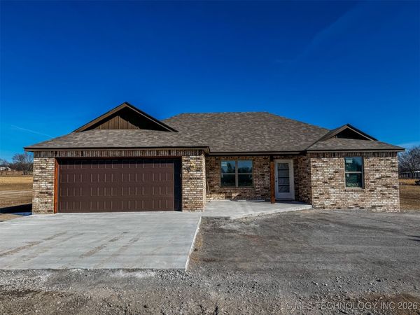 18030 Vaughn Road, Hulbert, OK 74441