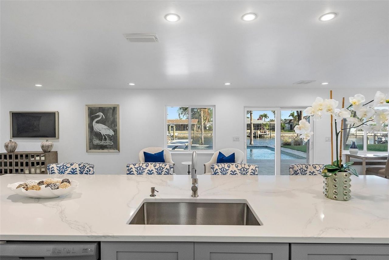 1984 Kansas Avenue Ne, Saint Petersburg, FL 33703 Photo