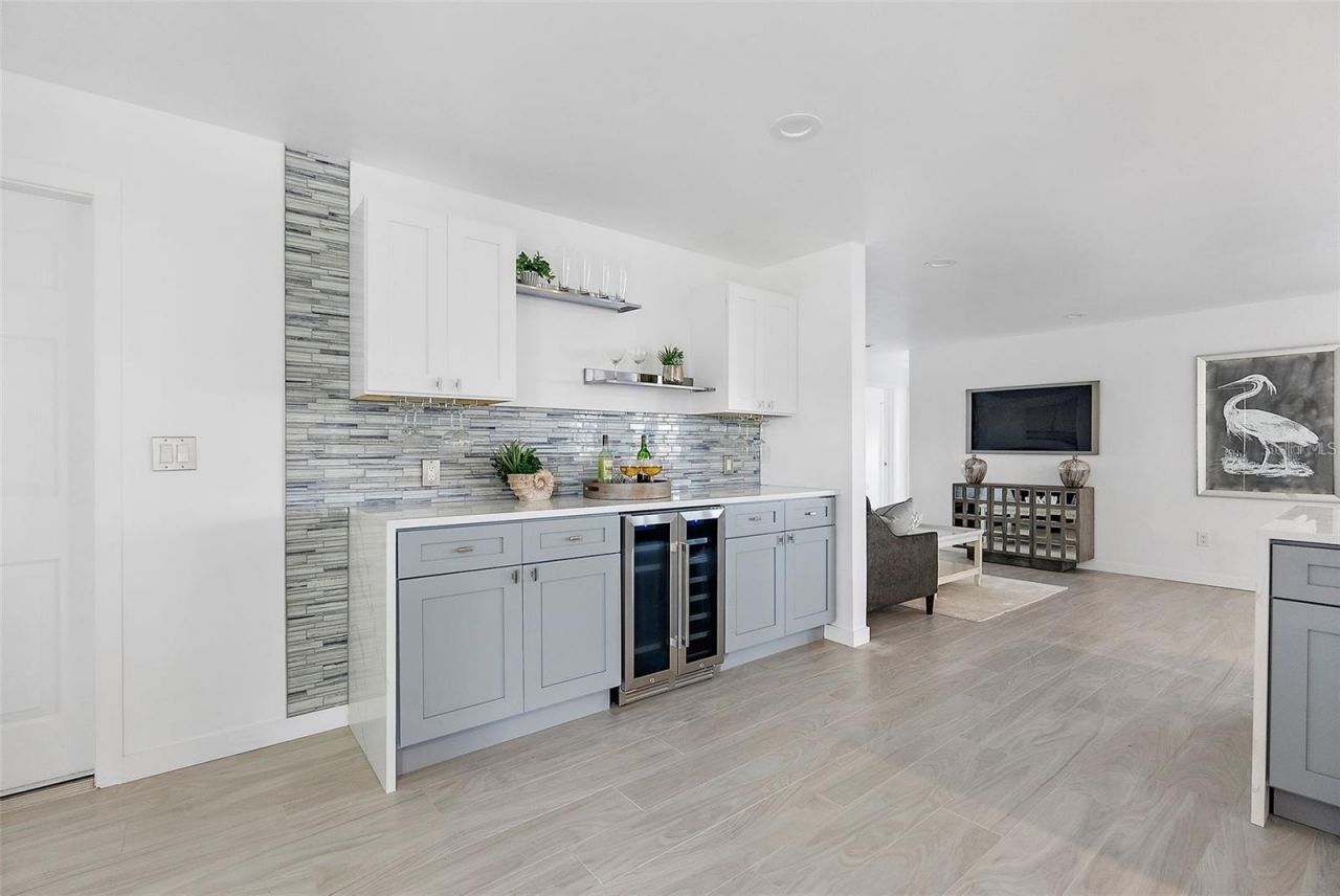 1984 Kansas Avenue Ne, Saint Petersburg, FL 33703 Photo