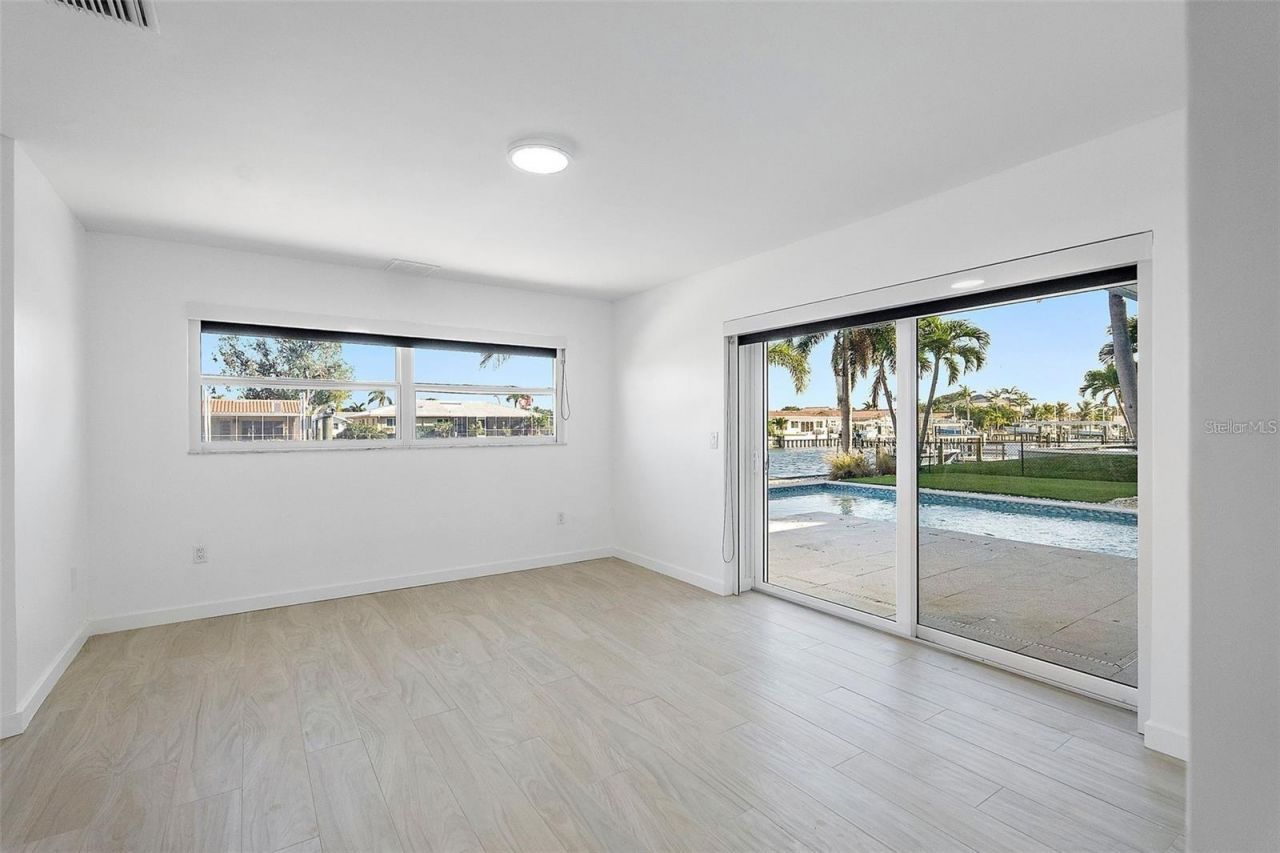 1984 Kansas Avenue Ne, Saint Petersburg, FL 33703 Photo