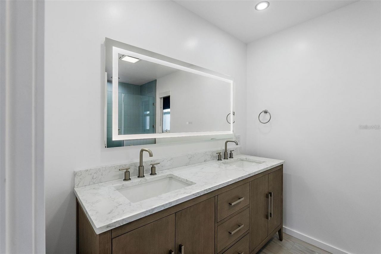 1984 Kansas Avenue Ne, Saint Petersburg, FL 33703 Photo