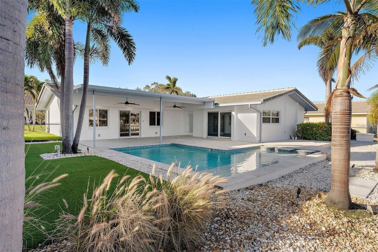 1984 Kansas Avenue Ne, Saint Petersburg, FL 33703 Photo