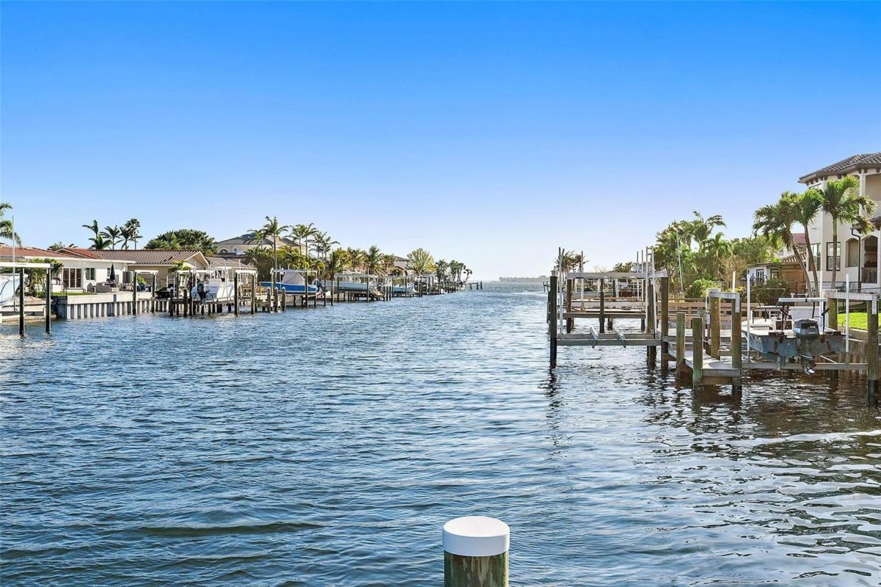 1984 Kansas Avenue Ne, Saint Petersburg, FL 33703 Photo