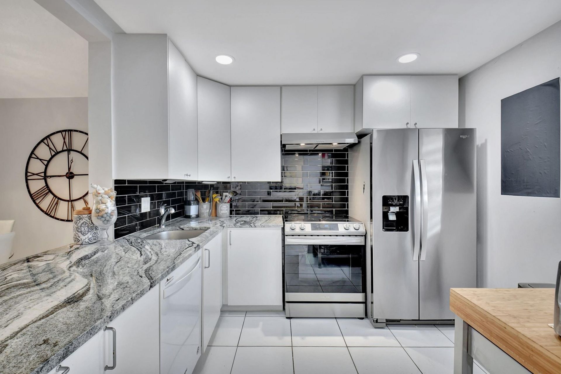 2615 NE 3rd Ct, Unit 411, Boynton Beach, FL 33435 Photo