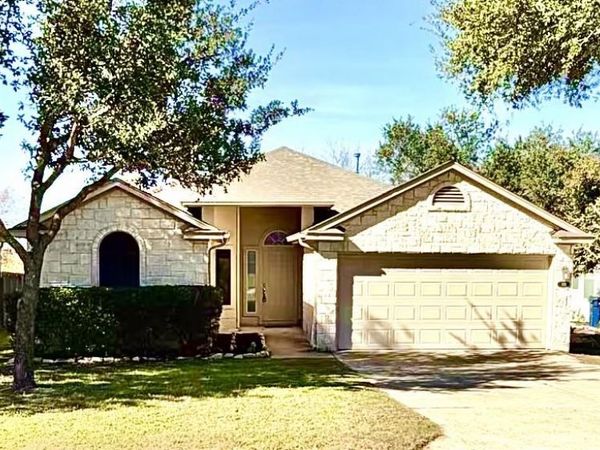 307 LAKEMONT DR, Hutto, TX 78634