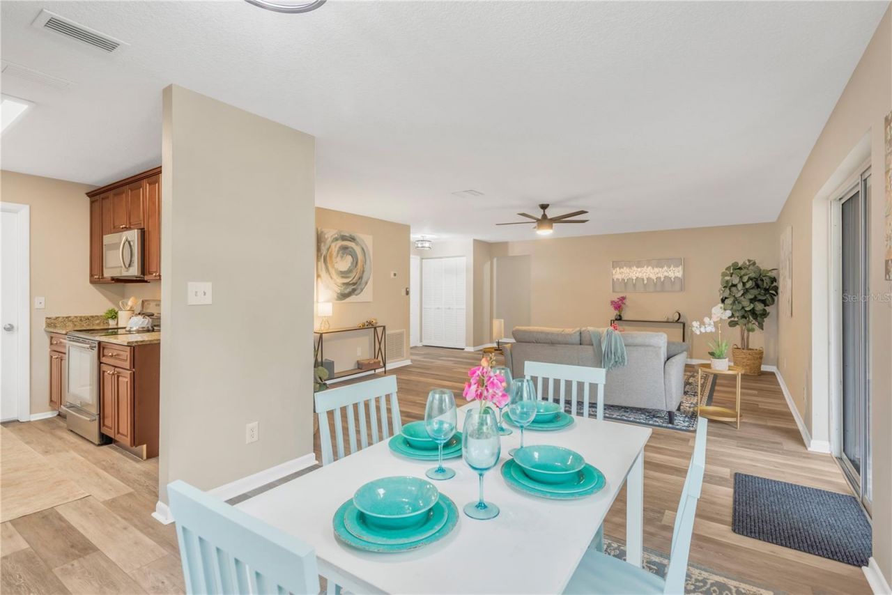 1948 Dodge Circle, Clearwater, FL 33760 Photo