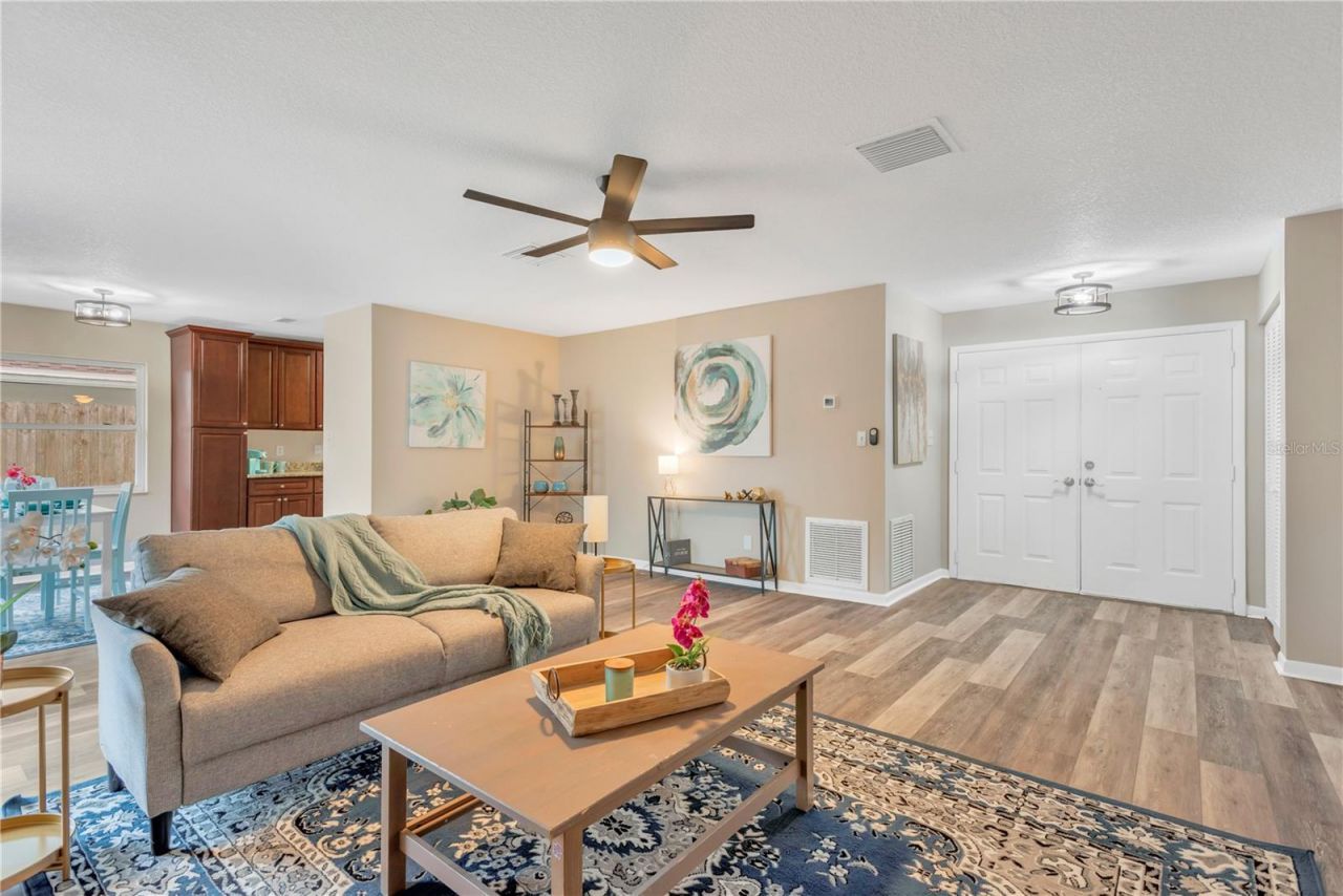 1948 Dodge Circle, Clearwater, FL 33760 Photo