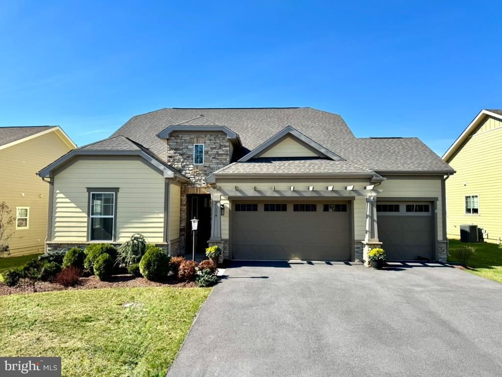 114 TURNSTONE LANE, LAKE FREDERICK, VA 22630