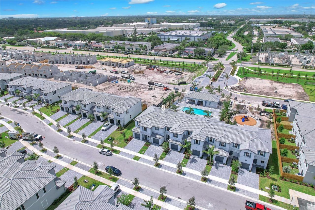 12002 NW 47th Manor, Coral Springs, FL 33076 Photo