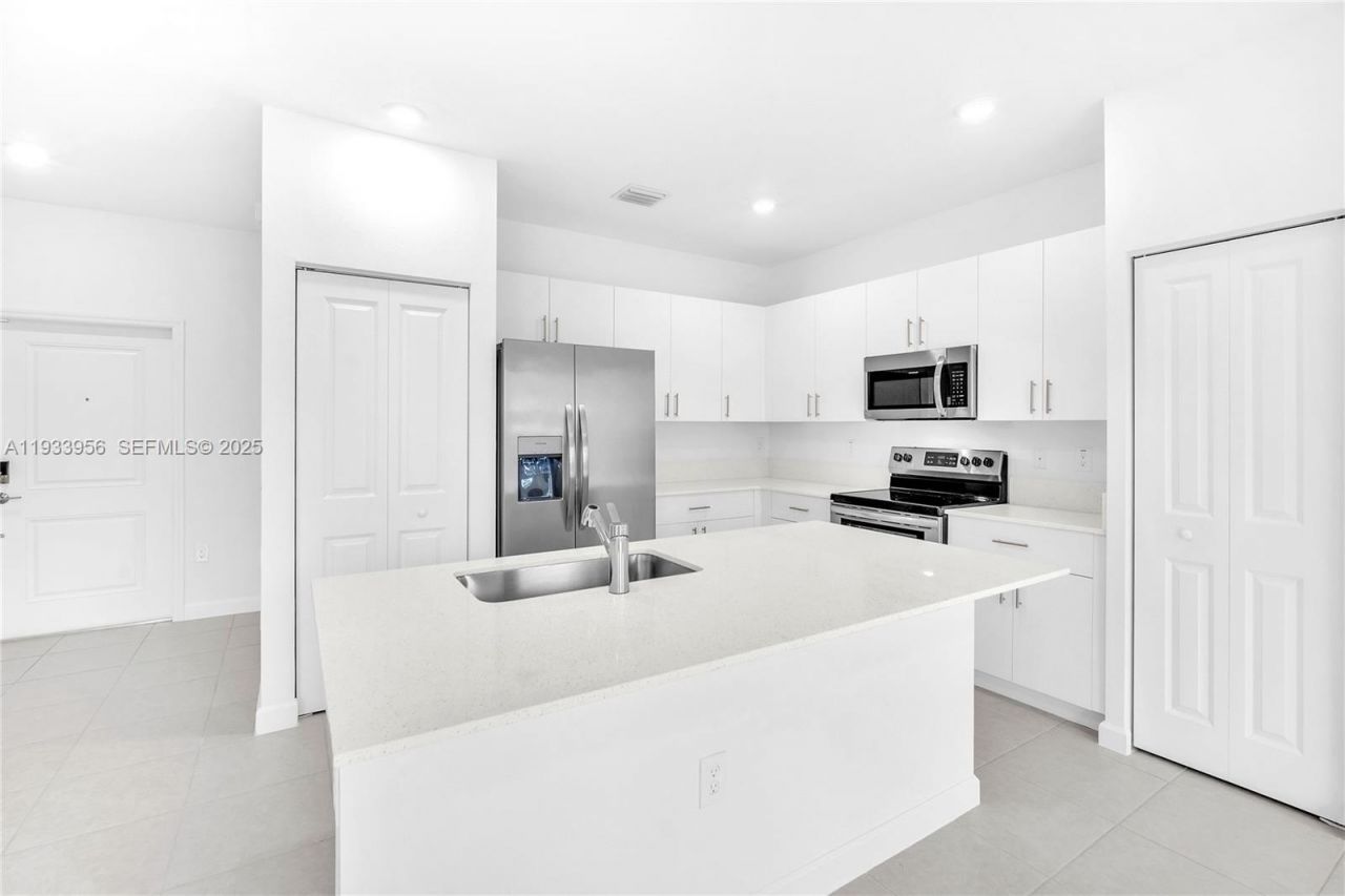 12002 NW 47th Manor, Coral Springs, FL 33076 Photo