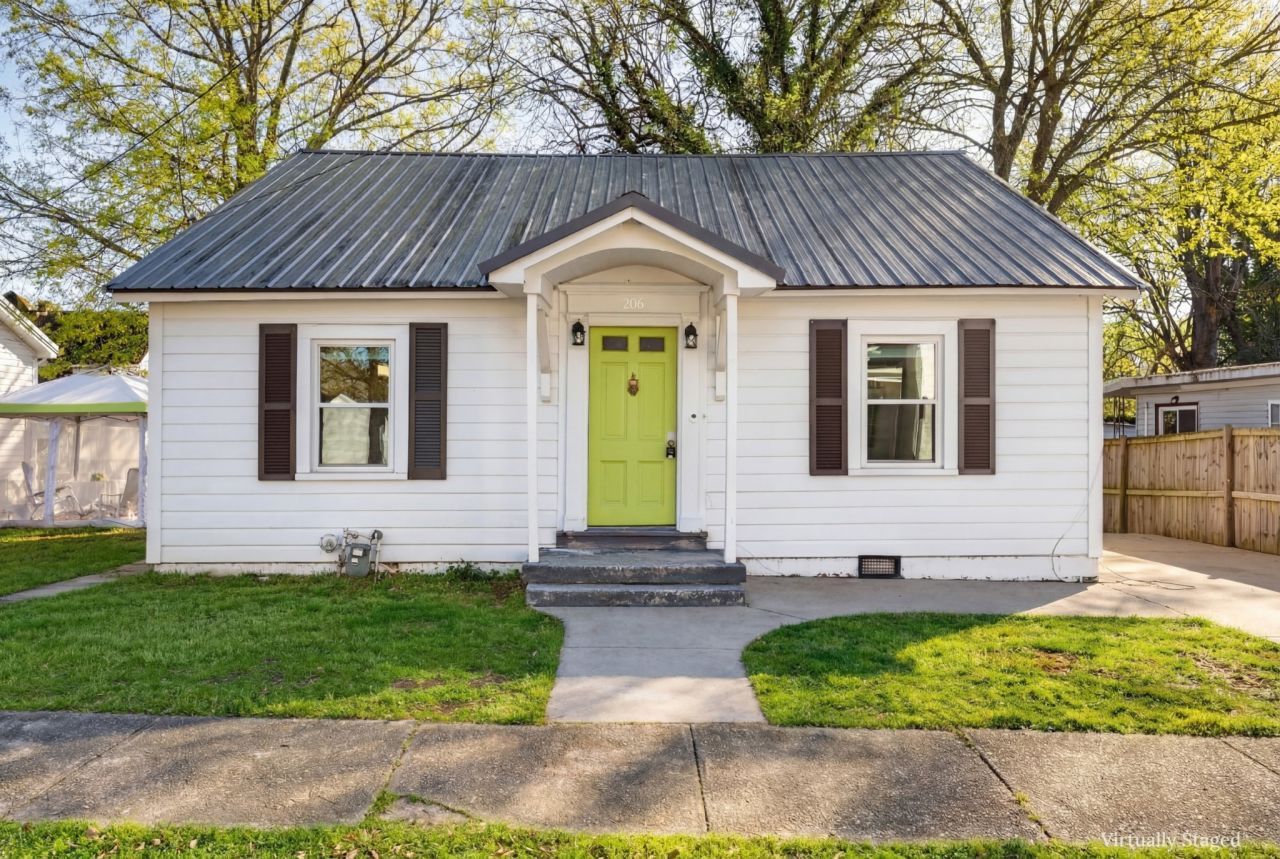 206 Jefferson St, Fayetteville, TN 37334 Main Photo