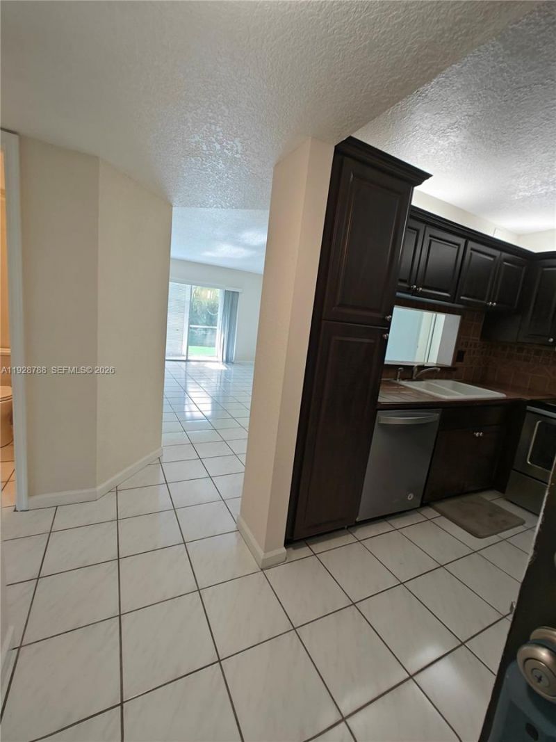 8750 Royal Palm Blvd, Unit 111-3, Coral Springs, FL 33065 Photo