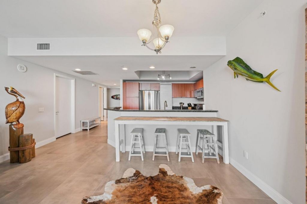 2640 Lake Shore Drive, Unit 1810, Riviera Beach, FL 33404 Photo