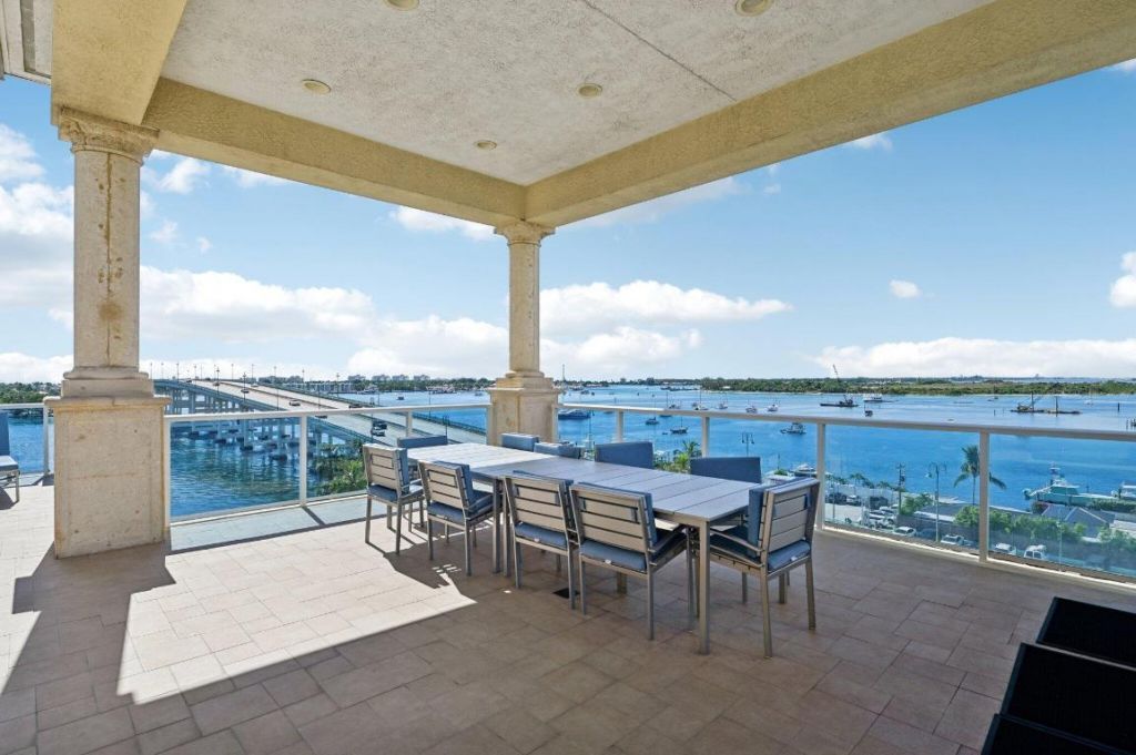 2640 Lake Shore Drive, Unit 1810, Riviera Beach, FL 33404 Photo