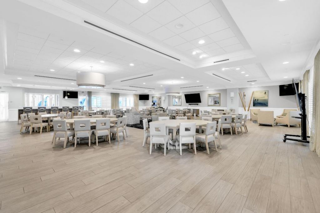 2640 Lake Shore Drive, Unit 1810, Riviera Beach, FL 33404 Photo