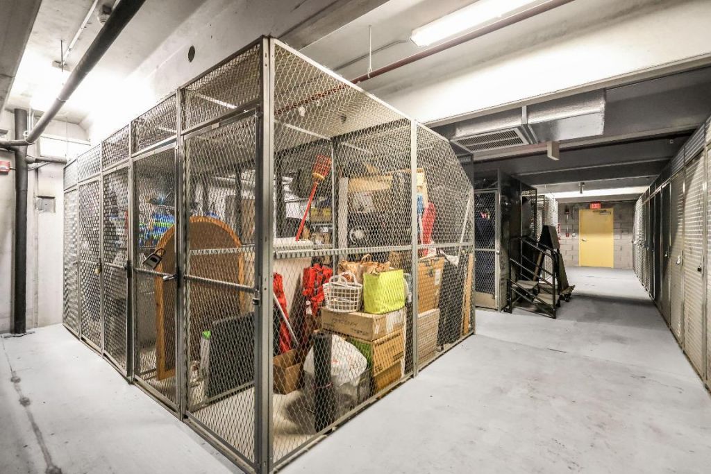 2640 Lake Shore Drive, Unit 1810, Riviera Beach, FL 33404 Photo