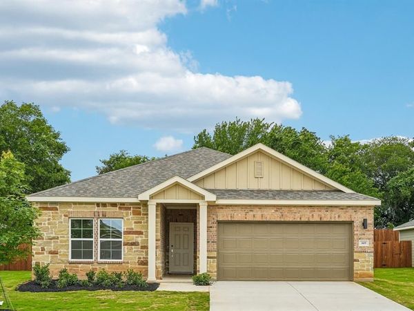 369 Declan Street, Springtown, TX 76082