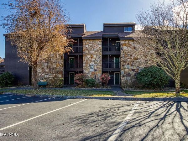 1380 Ski View Drive, Gatlinburg, TN 37738