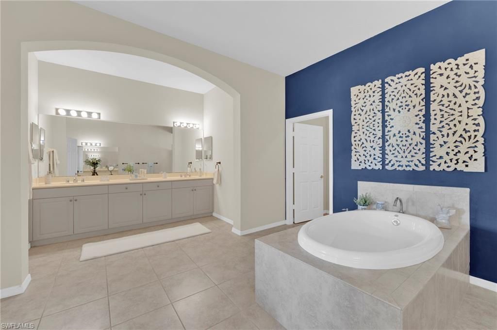 21536 Taft Ct, Unit 203, Estero, FL 33928 Photo