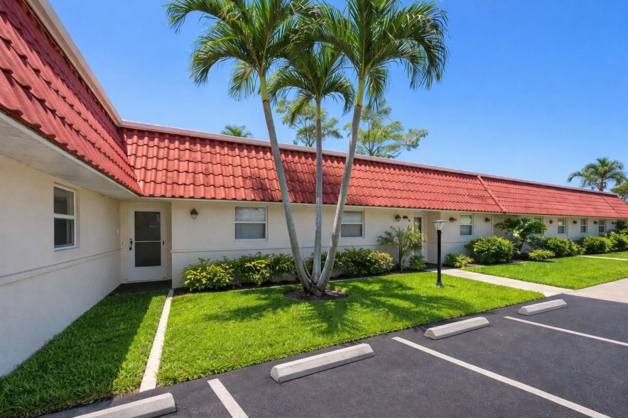127 Amherst Lane, Unit 127, Lake Worth, FL 33467 Photo