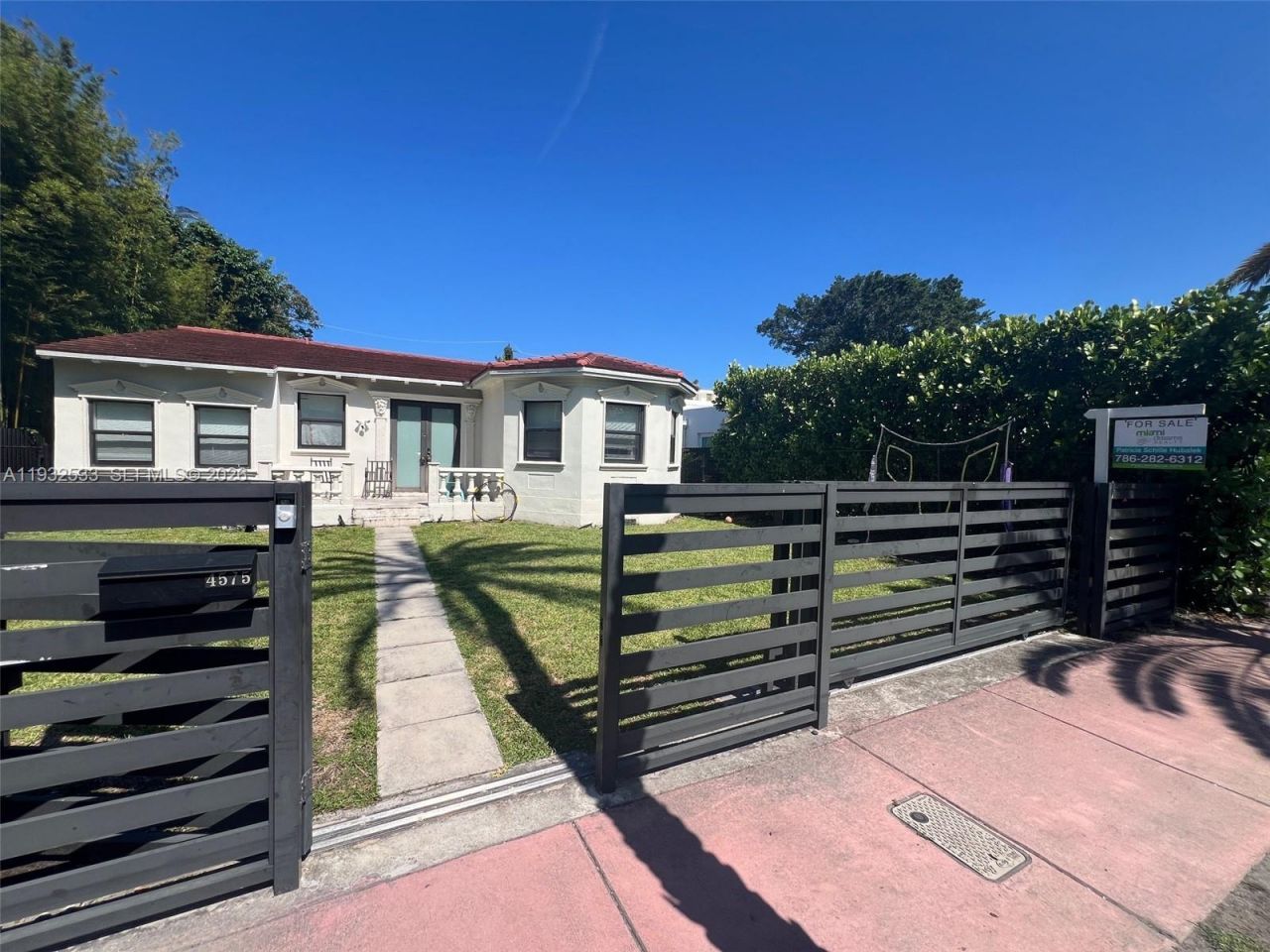 4575 Post Ave, Miami Beach, FL 33140 Photo