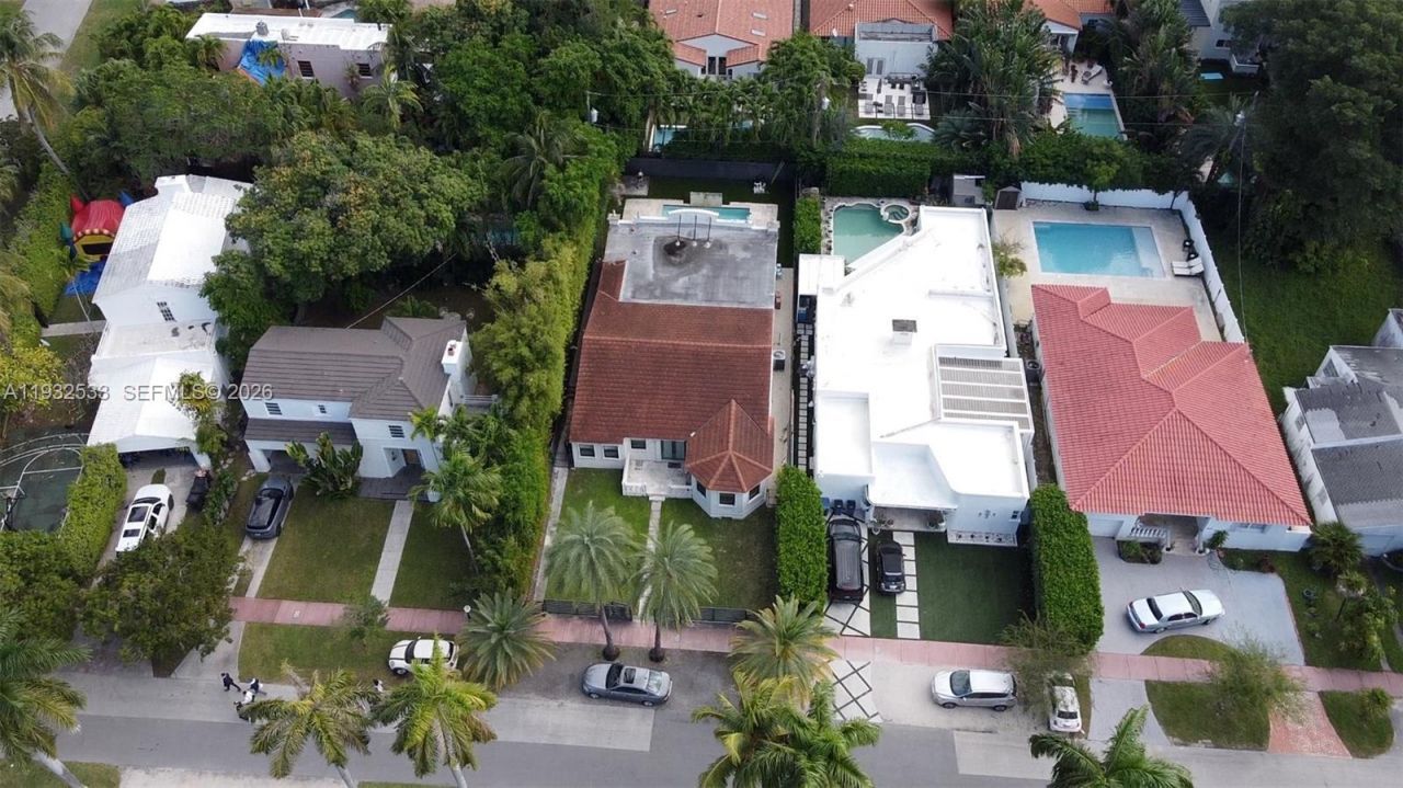 4575 Post Ave, Miami Beach, FL 33140 Photo