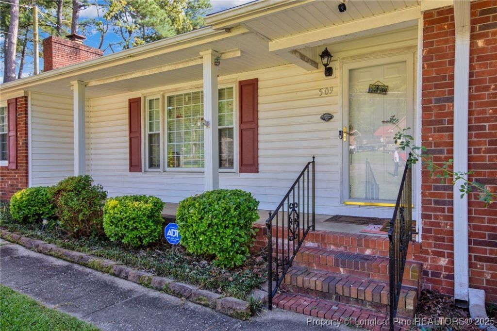 509 Dashland Drive, Fayetteville, NC 28303 Main Photo