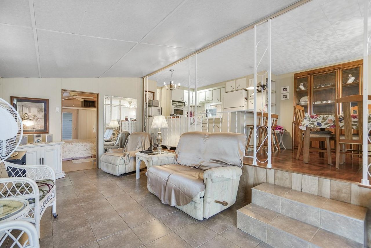 8573 SW 16th Street, Davie, FL 33324 Photo