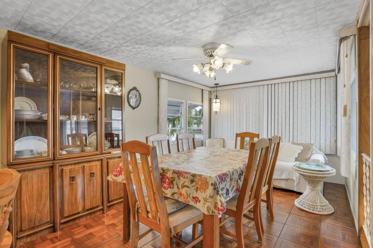 8573 SW 16th Street, Davie, FL 33324 Photo