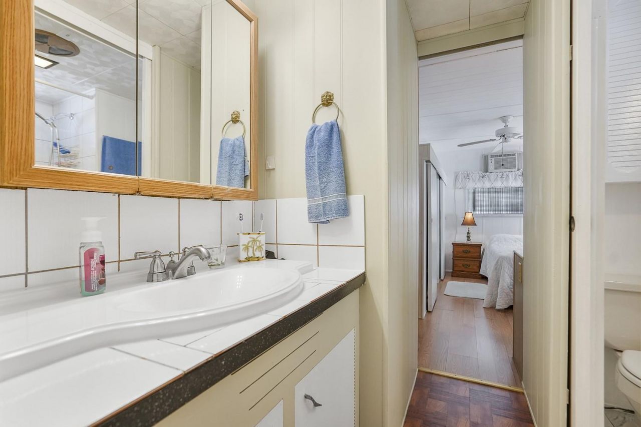 8573 SW 16th Street, Davie, FL 33324 Photo