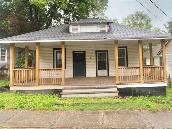 4 Ivy Street, Porterdale, GA 30014