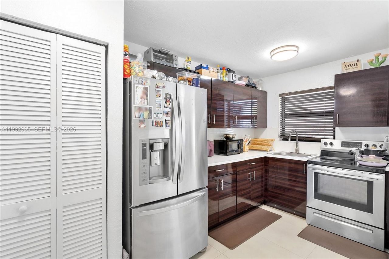 722 SW 8th St, Hallandale Beach, FL 33009 Photo