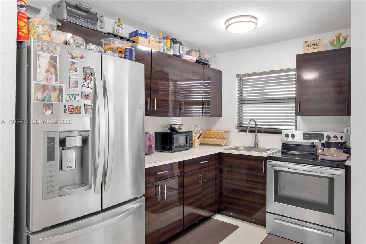 722 SW 8th St, Hallandale Beach, FL 33009 Photo