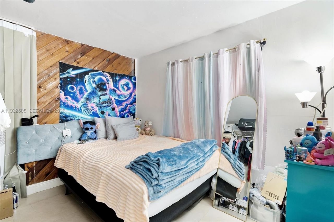 722 SW 8th St, Hallandale Beach, FL 33009 Photo