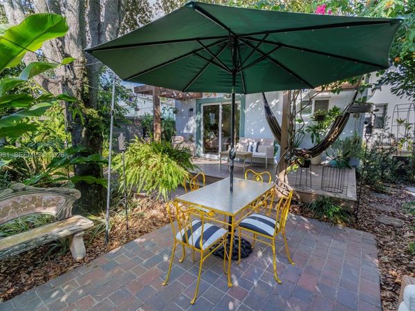 734 NW 75th St, Miami, FL 33150