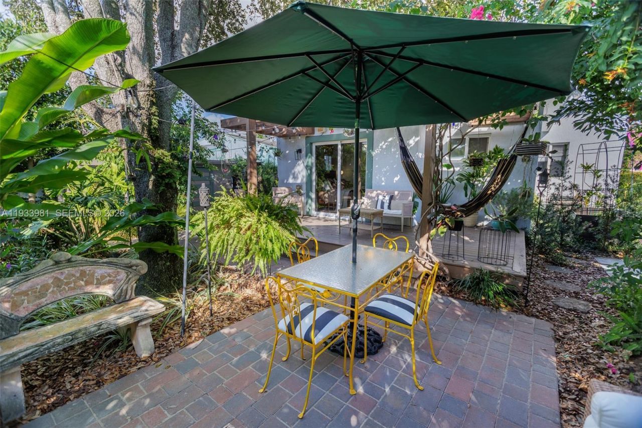 734 NW 75th St, Miami, FL 33150 Photo