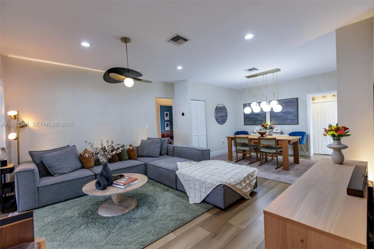 734 NW 75th St, Miami, FL 33150 Photo