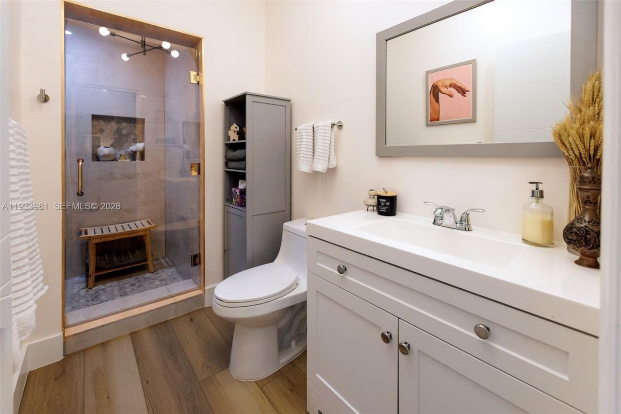 734 NW 75th St, Miami, FL 33150 Photo