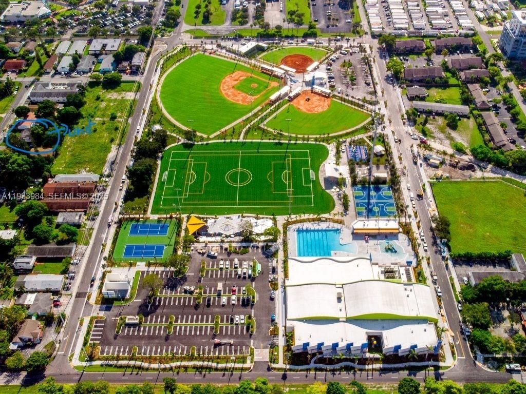 208 SE 4th St, Unit 1-2, Hallandale Beach, FL 33009 Photo