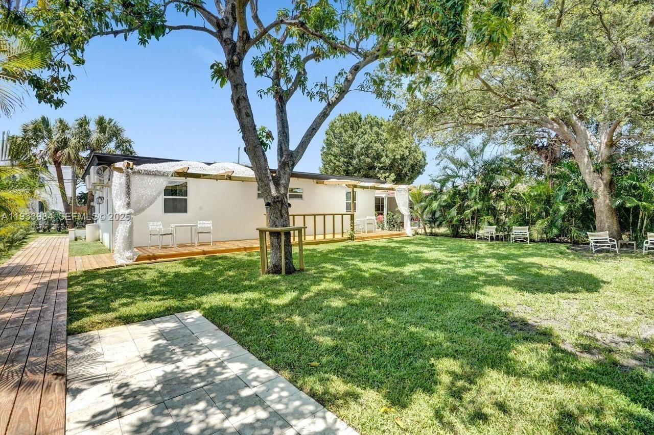 208 SE 4th St, Unit 1-2, Hallandale Beach, FL 33009 Photo