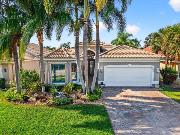 7909 Seagrape Shores Drive, Lake Worth, FL 33467