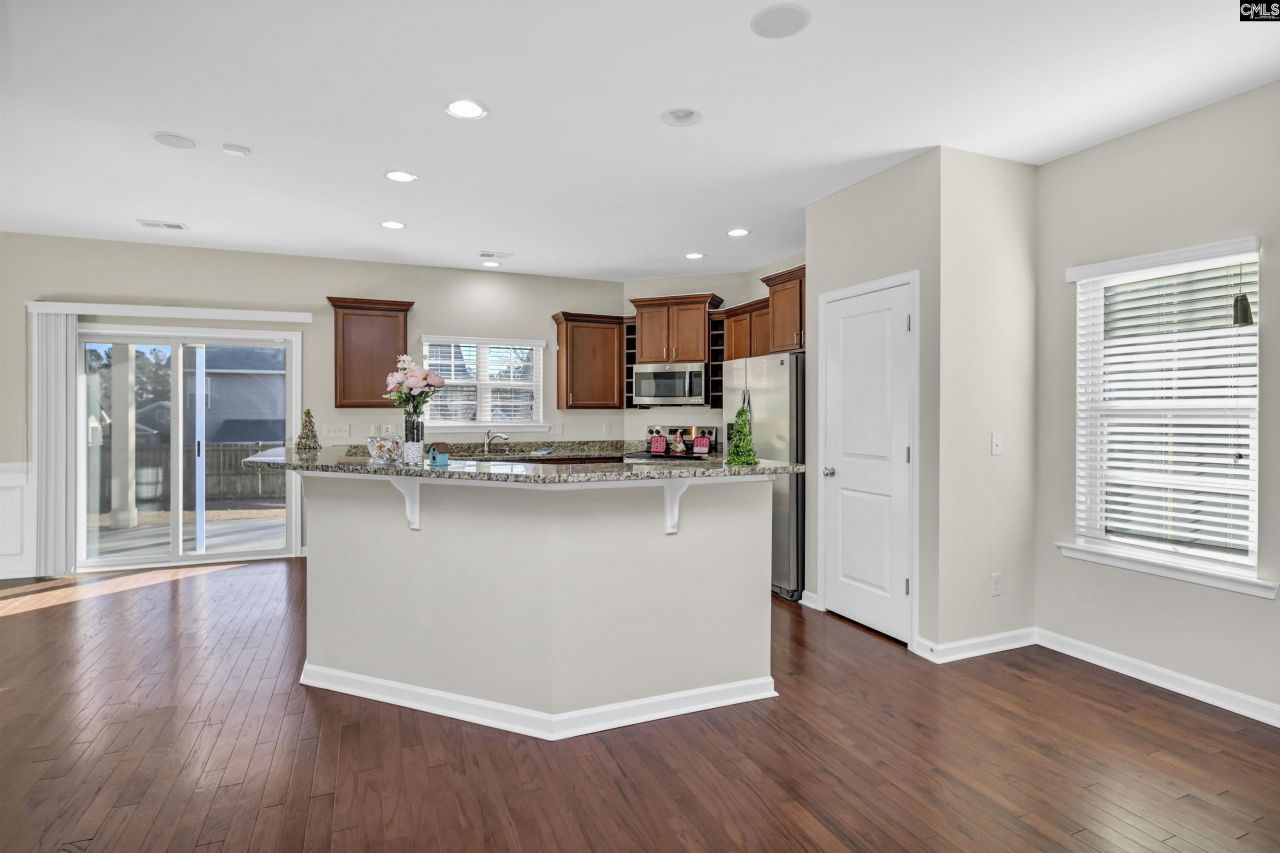 135 Bonhill Dr Photo 13