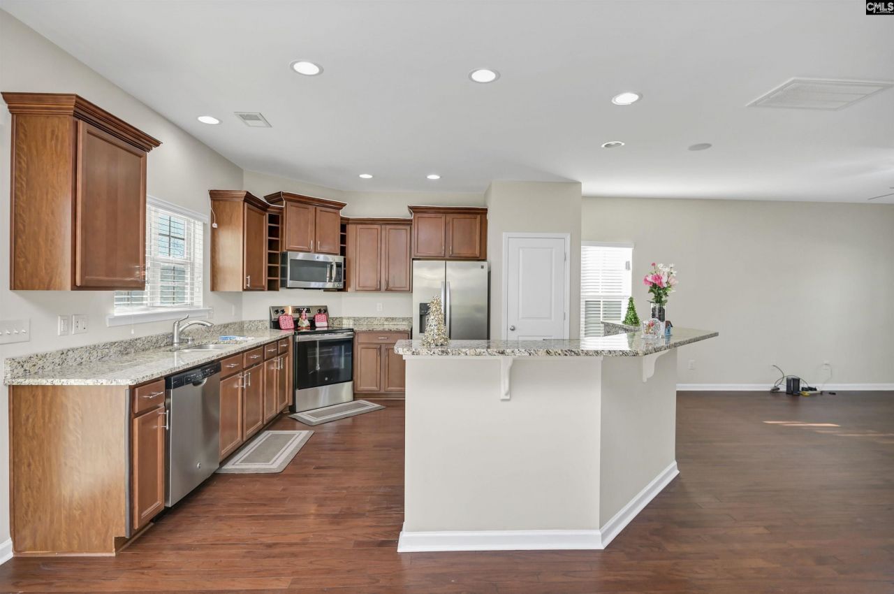 135 Bonhill Dr Photo 14