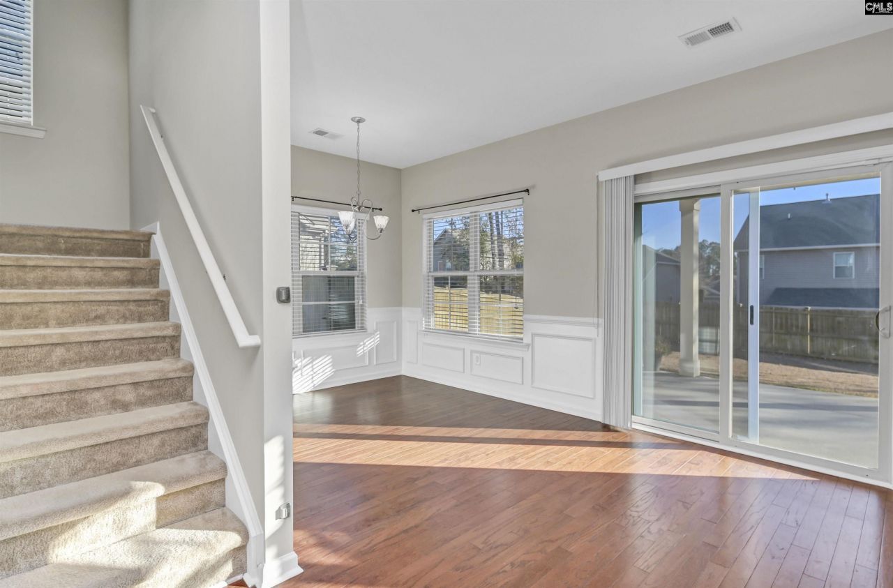 135 Bonhill Dr Photo 23