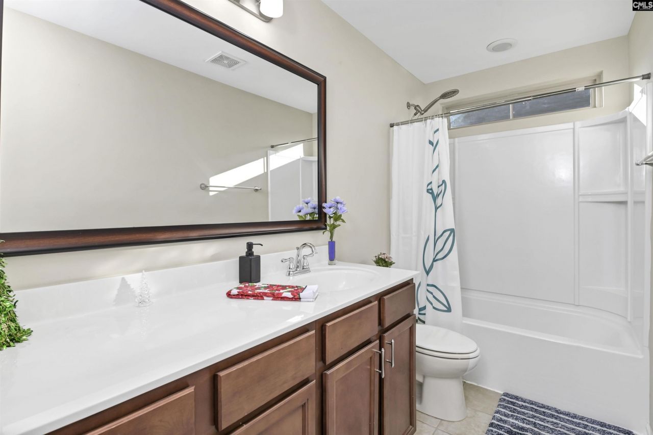 135 Bonhill Dr Photo 46