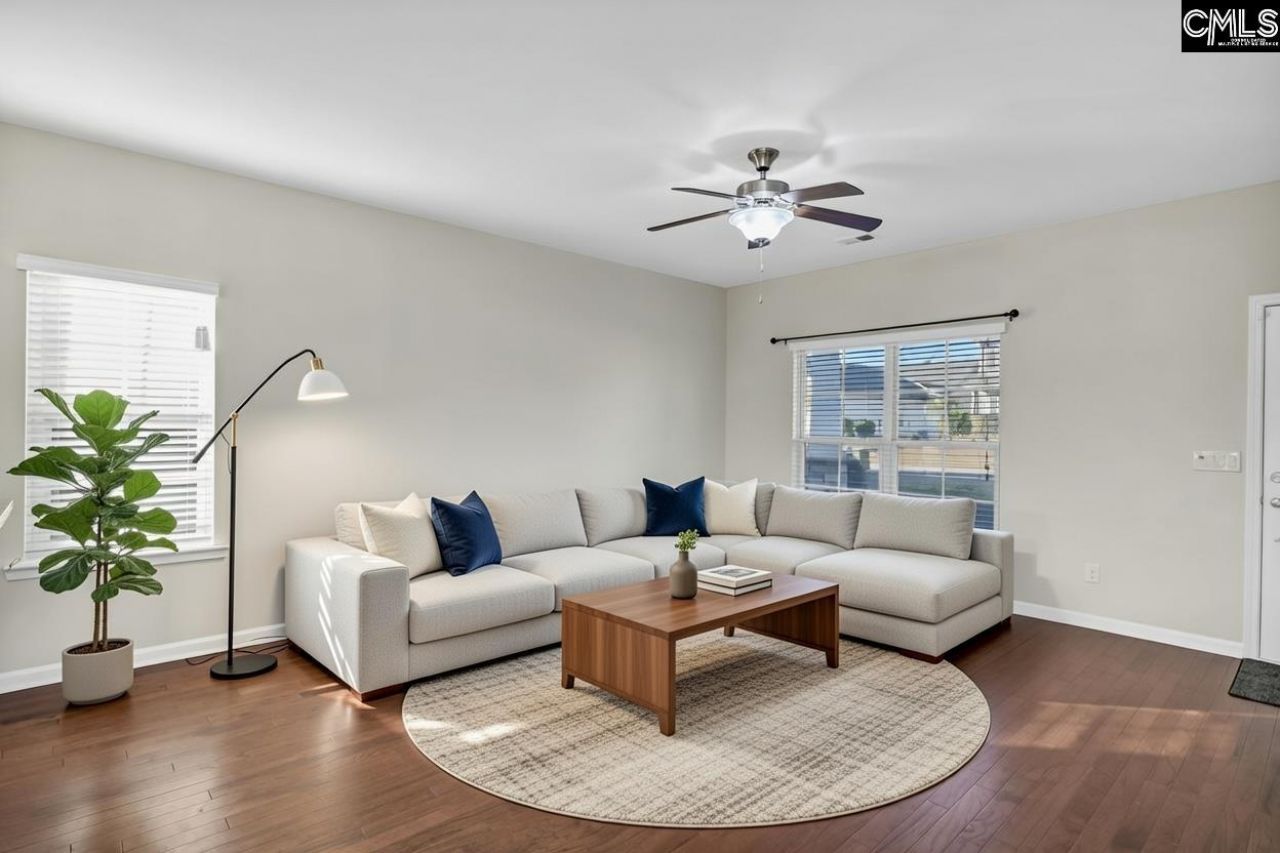 135 Bonhill Dr Photo 8