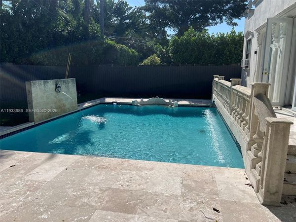 4575 Post Ave, Miami Beach, FL 33140