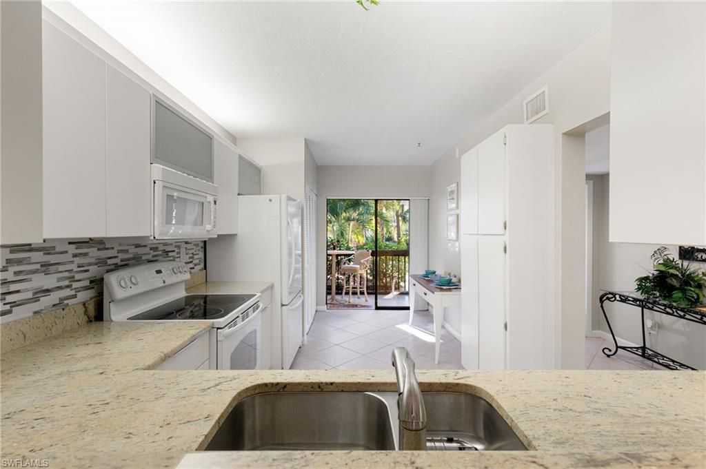 1828 Kings Lake Blvd, Unit 103, Naples, FL 34112 Photo