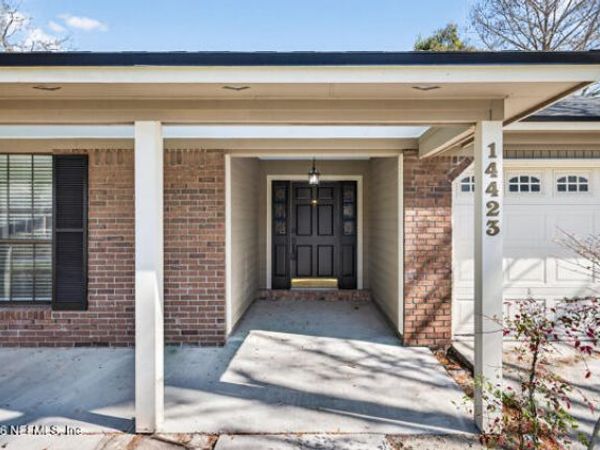 14423 POND PL Drive, Jacksonville, FL 32223